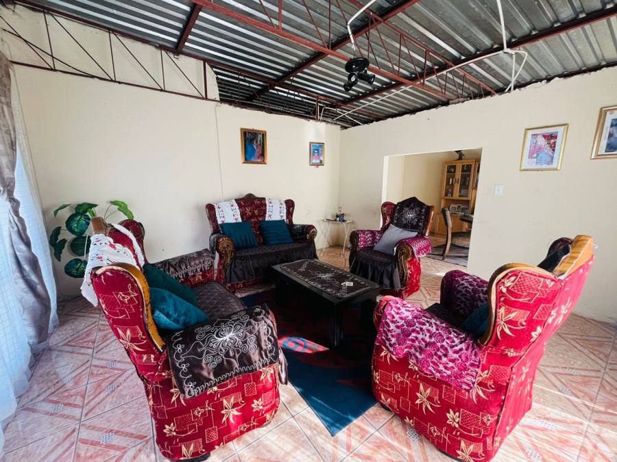 4 Bedroom Property for Sale in Motse Papiki Moilwa Free State
